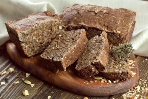 Pain viking rustique aux graines fait maison